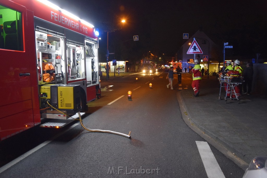 Feuer 1 Koeln Hoehenberg Fuldastr P20.JPG - Miklos Laubert